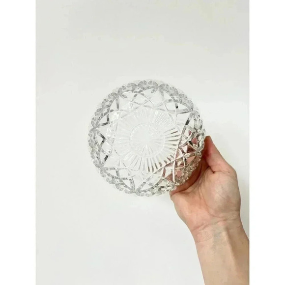 Vintage Pasari Pressed Glass Crystal Woven Pretzel Designed Catchall Bowl - Picture 8 of 8